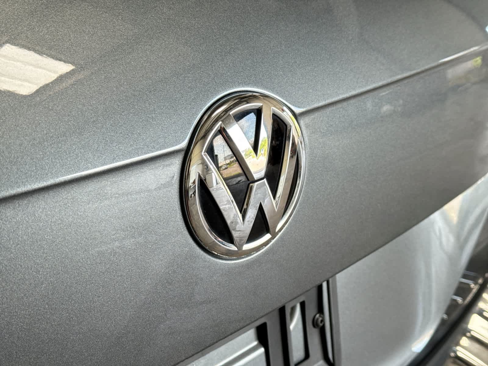 Used 2019 Volkswagen Tiguan S w/ Driver Assistance Package FWD image 18