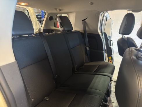 Used 2012 Toyota FJ Cruiser 4WD w/ Upgrade Pkg image 25