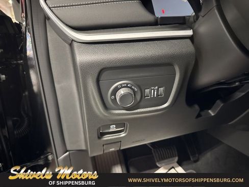 New 2025 Jeep Grand Cherokee L Laredo w/ Luxury Tech Group I image 15