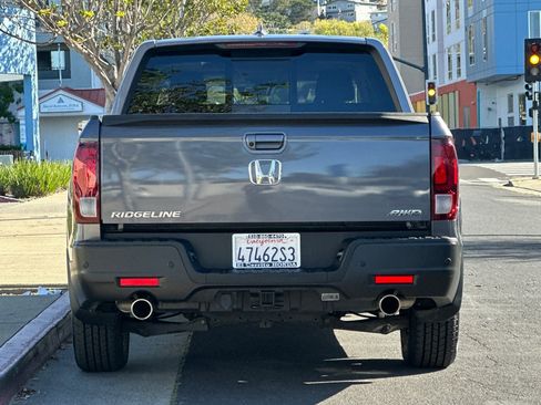 Used 2023 Honda Ridgeline RTL-E image 4
