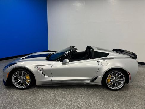 Used 2016 Chevrolet Corvette Z06 w/ 3LZ Preferred Equipment Group RWD image 6