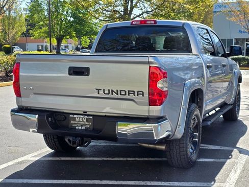 Used 2015 Toyota Tundra SR5 w/ SR5 Upgrade Package AWD/4WD image 8