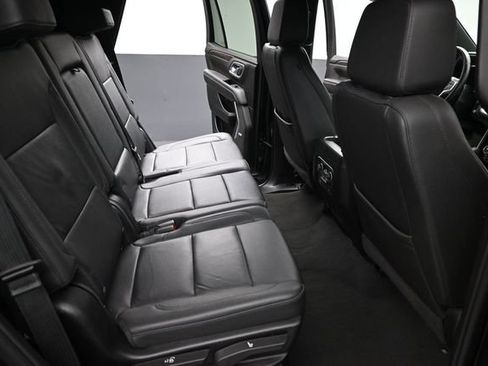 Used 2024 Chevrolet Tahoe LT RWD image 18