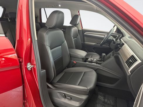 Used 2023 Volkswagen Atlas SEL image 17