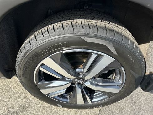 Used 2023 Nissan Rogue SL AWD/4WD image 27