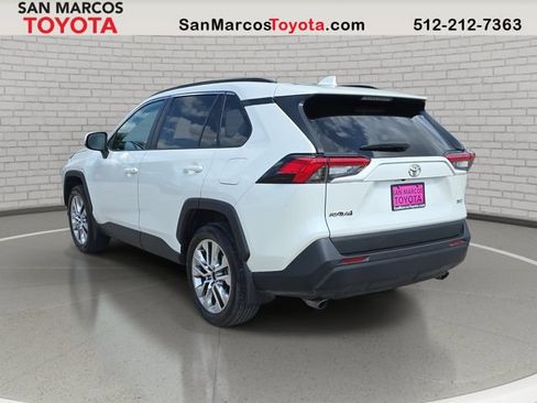 Used 2021 Toyota RAV4 XLE Premium FWD image 8