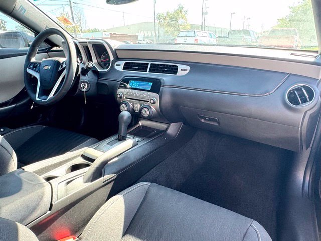 Used 2013 Chevrolet Camaro LS RWD image 11