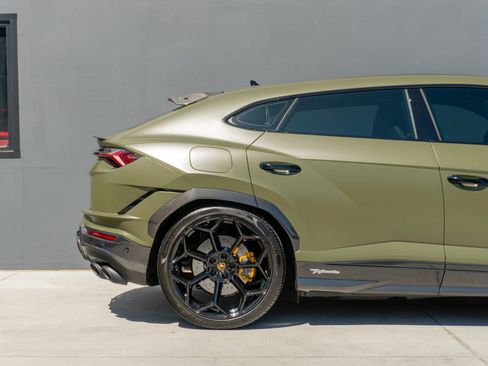 Used 2024 Lamborghini Urus Performante AWD/4WD image 34