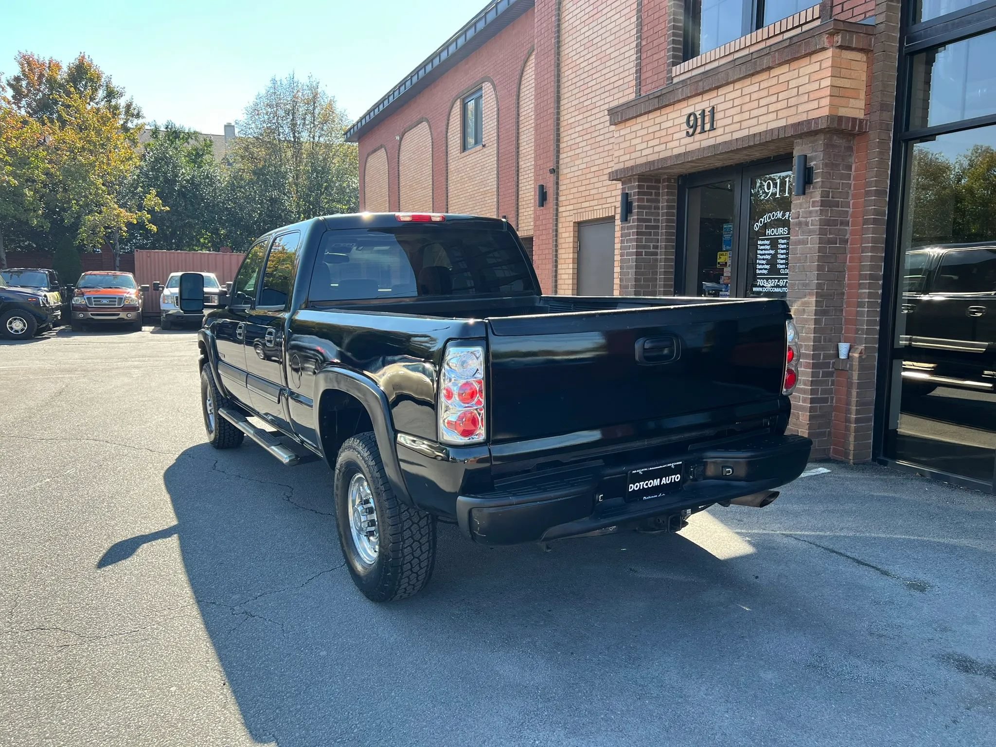 Used 2007 GMC Sierra 2500 SLE w/ Onstar Plus Package AWD/4WD image 5