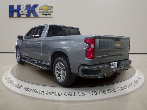Used 2021 Chevrolet Silverado 1500 High Country w/ Technology Package image 4