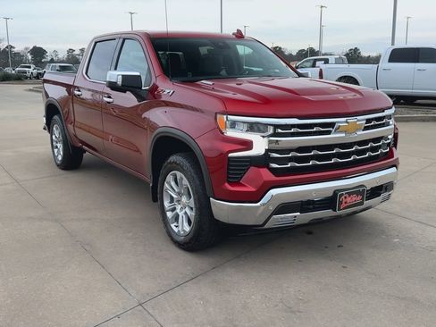 Used 2025 Chevrolet Silverado 1500 LTZ w/ LTZ Premium Package image 3