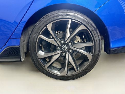 Used 2018 Honda Civic Sport Touring image 11