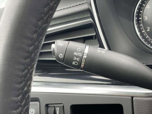 Used 2022 Cadillac XT6 Premium Luxury image 21