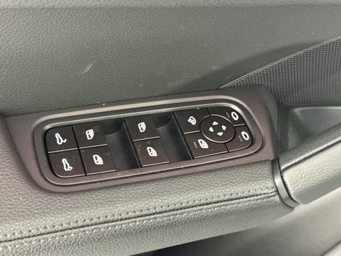 New 2026 Porsche Cayenne image 13