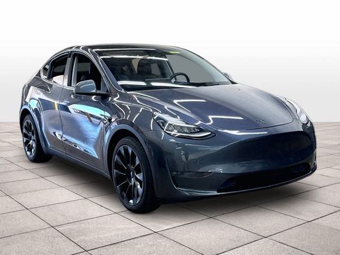 Used 2020 Tesla Model Y Long Range AWD/4WD image 2