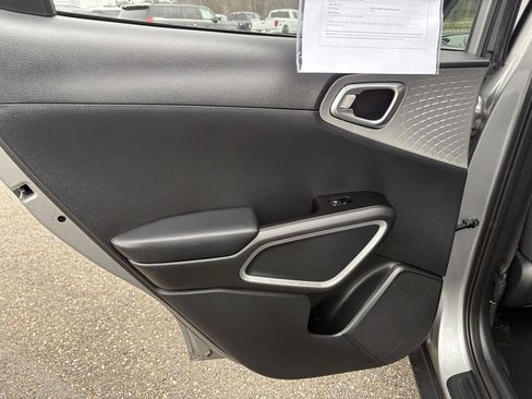 Used 2023 Kia Soul S image 26