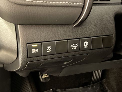 Used 2023 Toyota Camry SE image 31