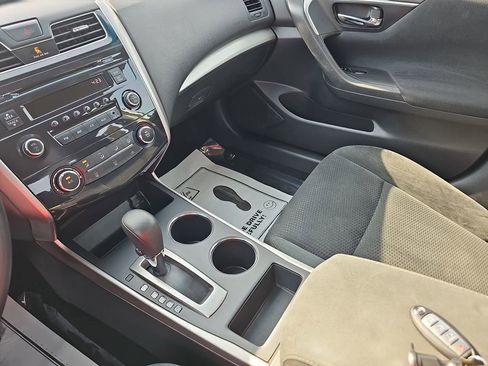 Used 2015 Nissan Altima 2.5 S w/ Power Driver Seat Package FWD image 23