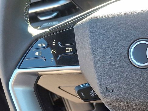 Certified 2025 Audi Q5 Premium w/ Convenience Package image 17