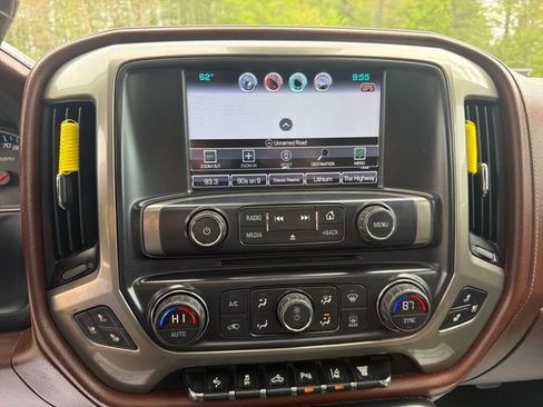 Used 2016 Chevrolet Silverado 3500 High Country w/ Duramax Plus Package AWD/4WD image 19
