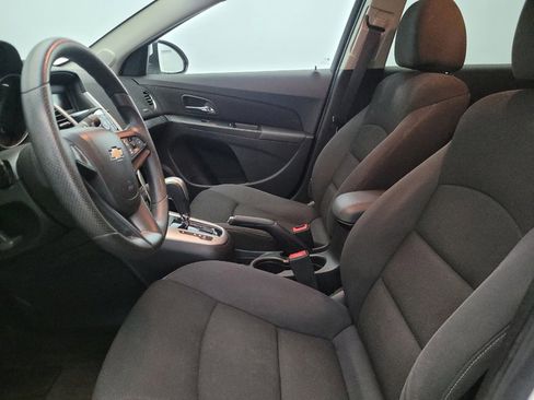 Used 2016 Chevrolet Cruze LT image 17