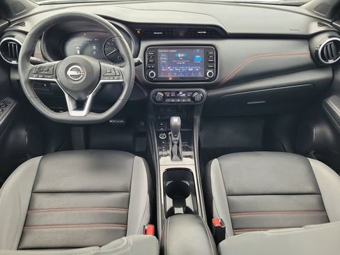 Used 2023 Nissan Kicks SR w/ SR Premium Package FWD image 13