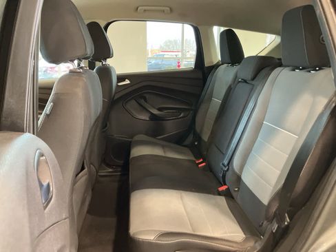 Used 2015 Ford Escape SE image 24