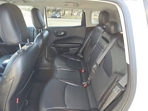 Used 2019 Jeep Compass Trailhawk image 19