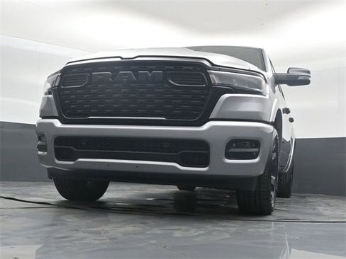 New 2026 RAM 1500 4x4 Crew Cab image 43