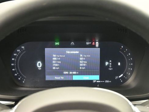 Used 2024 Volvo XC60 B5 Plus w/ Protection Package Premier image 11