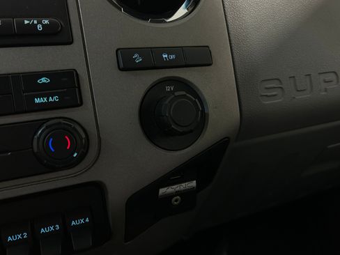 Used 2014 Ford F250 XLT w/ XLT Value Package image 7