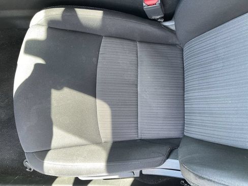 Used 2022 Nissan Sentra SV FWD image 20