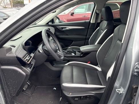 Used 2025 Buick Envision Sport Touring image 8