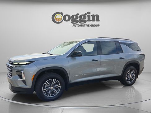 New 2026 Chevrolet Traverse LT w/ Driver Confidence Package FWD image 1