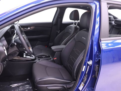Used 2024 Kia Forte GT-Line FWD image 3
