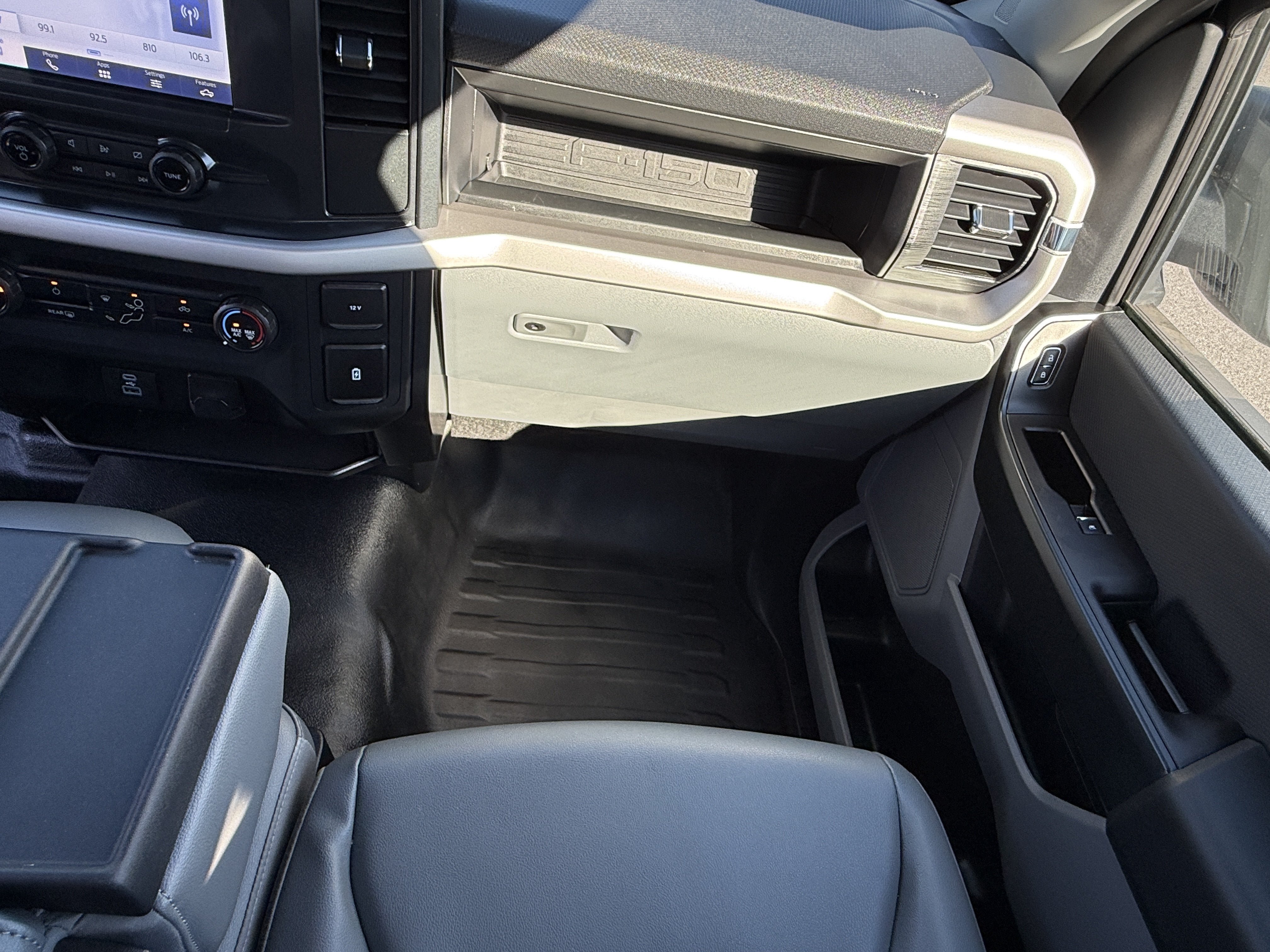 Used 2022 Ford F150 XL w/ Equipment Group 101A High AWD/4WD image 18