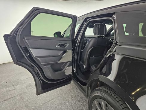 Used 2018 Land Rover Range Rover Velar R-Dynamic SE AWD/4WD image 15