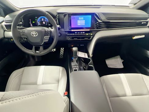 New 2026 Toyota Camry SE image 30