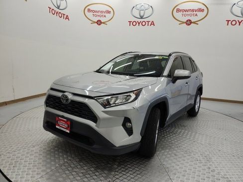 Used 2019 Toyota RAV4 XLE image 2