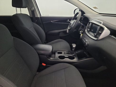 Used 2019 Kia Sorento AWD image 21