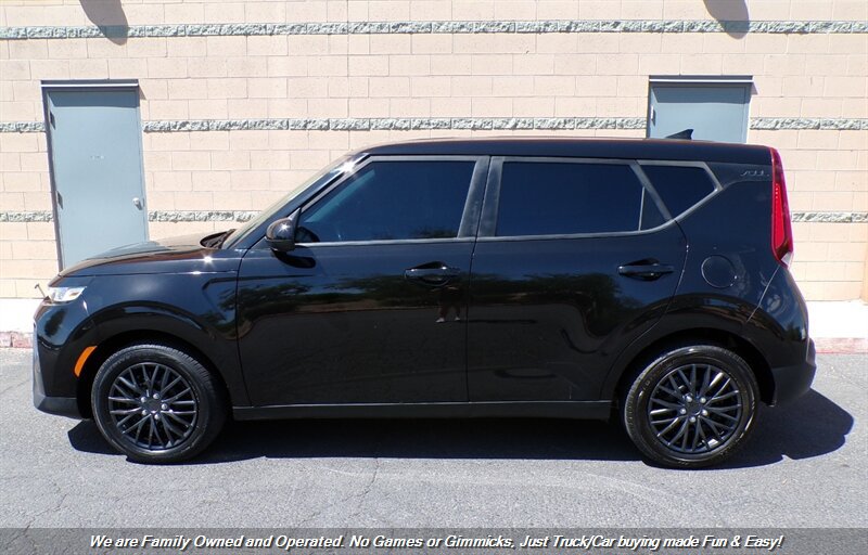 Used 2020 Kia Soul LX FWD image 7