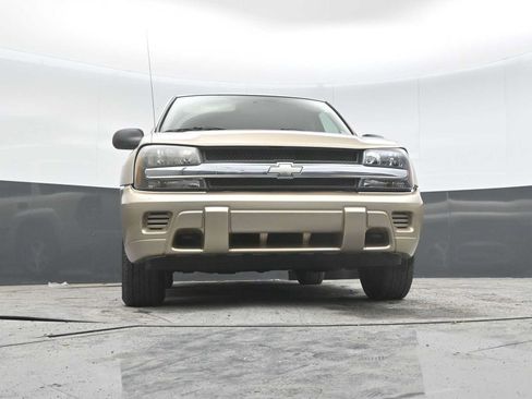 Used 2004 Chevrolet TrailBlazer LS w/ LS Preferred Equipment Group AWD/4WD image 27
