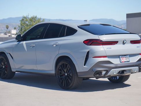 New 2026 BMW X6 xDrive40i w/ Executive Package image 7