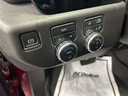 Used 2022 GMC Sierra 1500 Elevation w/ Elevation Premium Package image 17
