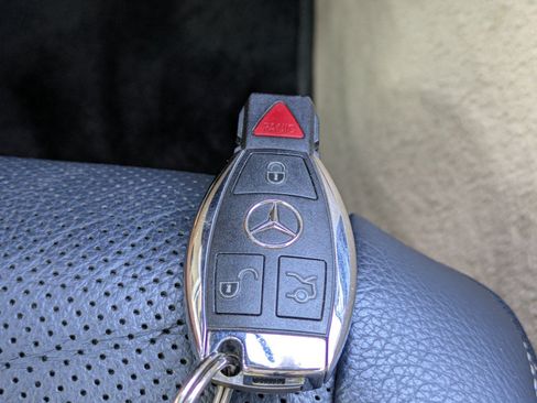 Used 2017 Mercedes-Benz E 400 Cabriolet image 31