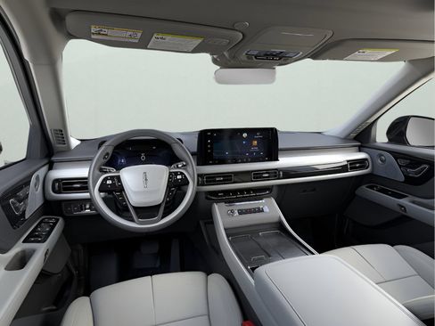 New 2025 Lincoln Aviator Reserve w/ Luxury Package image 9
