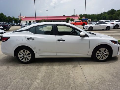 Used 2024 Nissan Sentra S FWD image 20