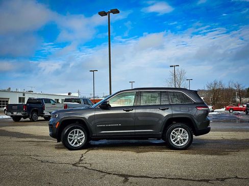 New 2025 Jeep Grand Cherokee Laredo X w/ Luxury Tech Group I image 7