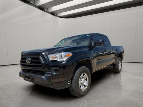 Used 2023 Toyota Tacoma SR image 8