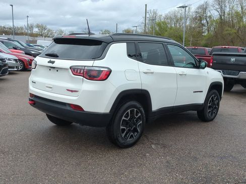 Used 2019 Jeep Compass Trailhawk AWD/4WD image 8